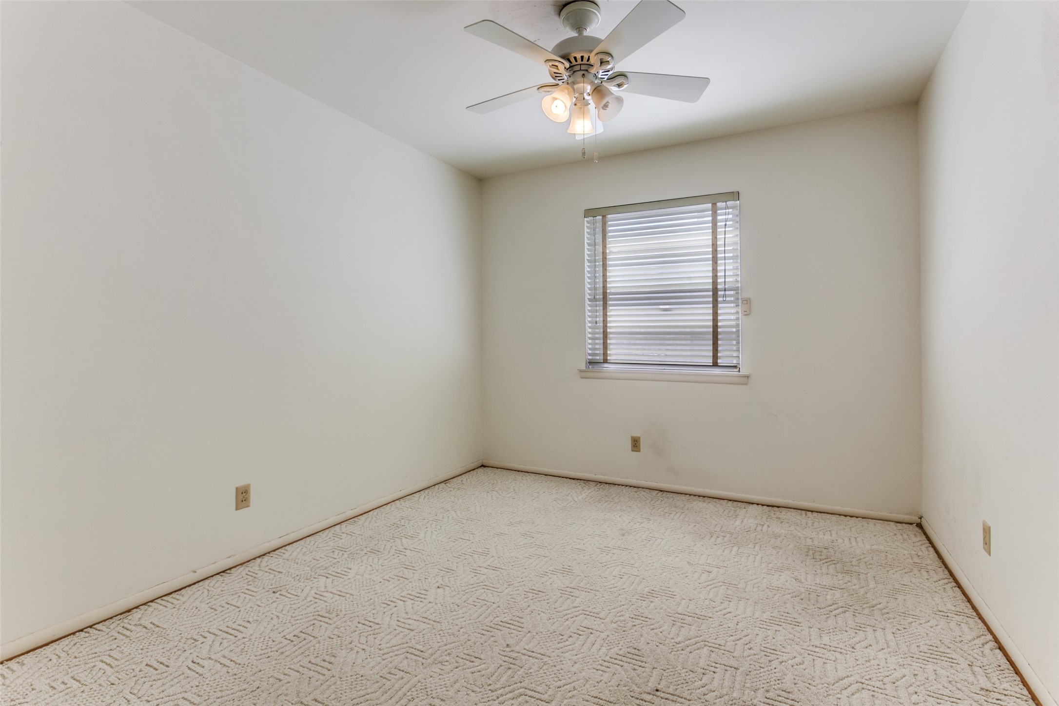 12018 Sunland Street