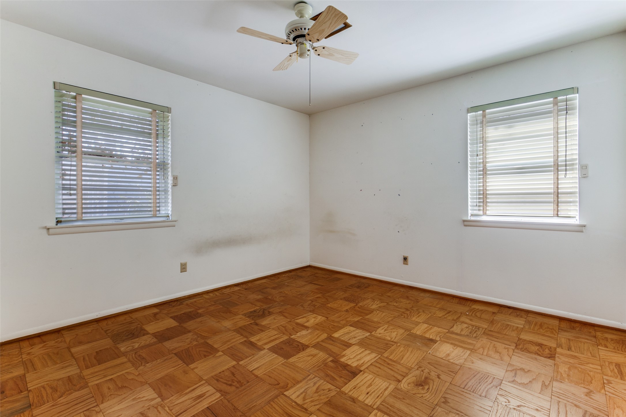 12018 Sunland Street