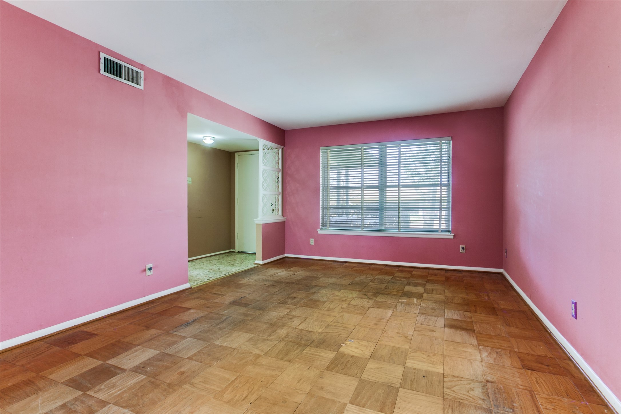 12018 Sunland Street