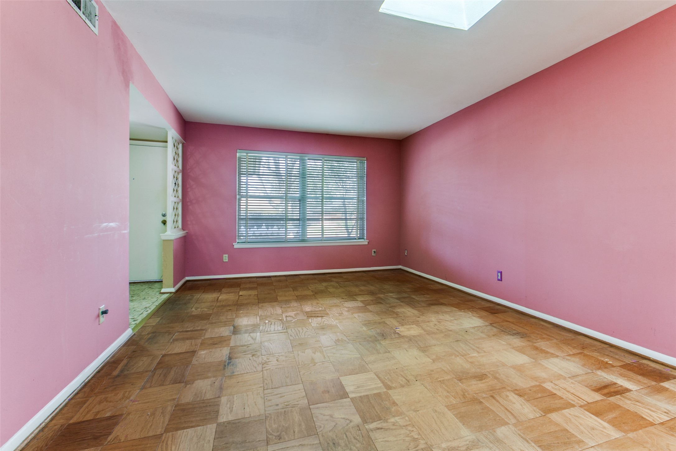 12018 Sunland Street