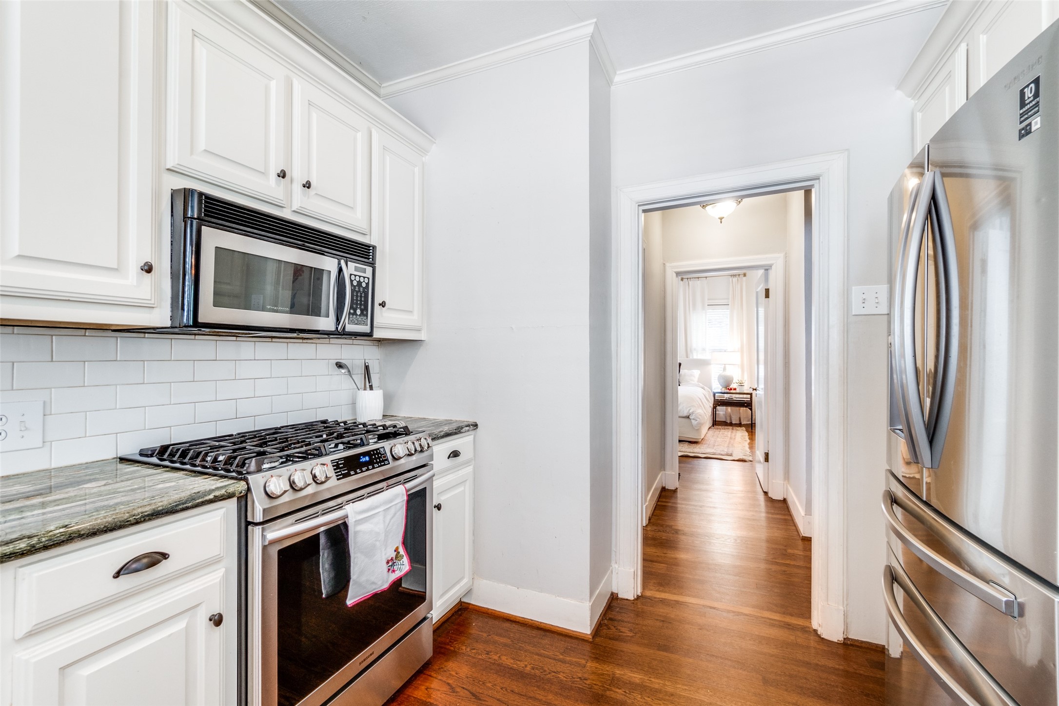 5915 Monticello Avenue