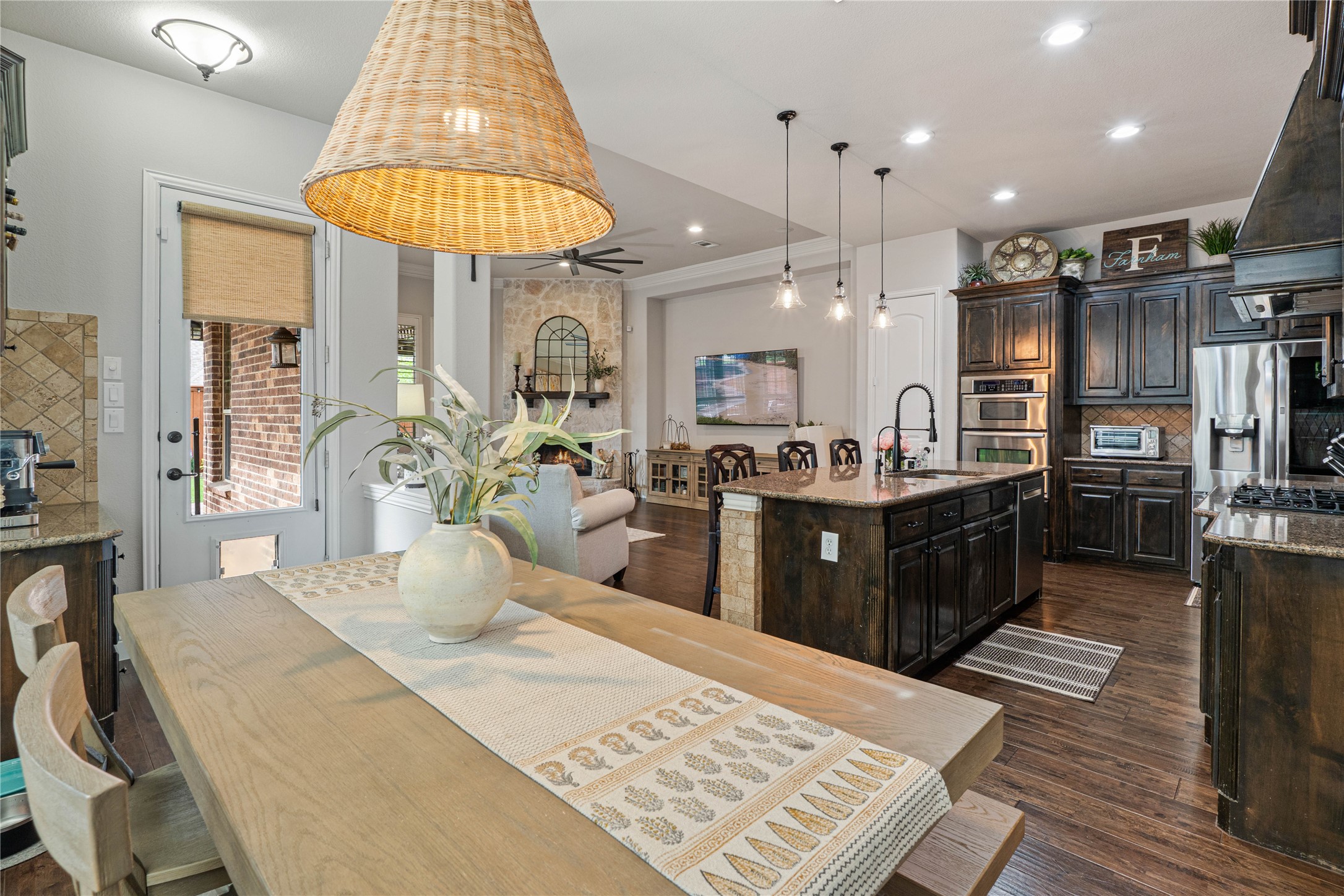 3049 Reynolds Lane