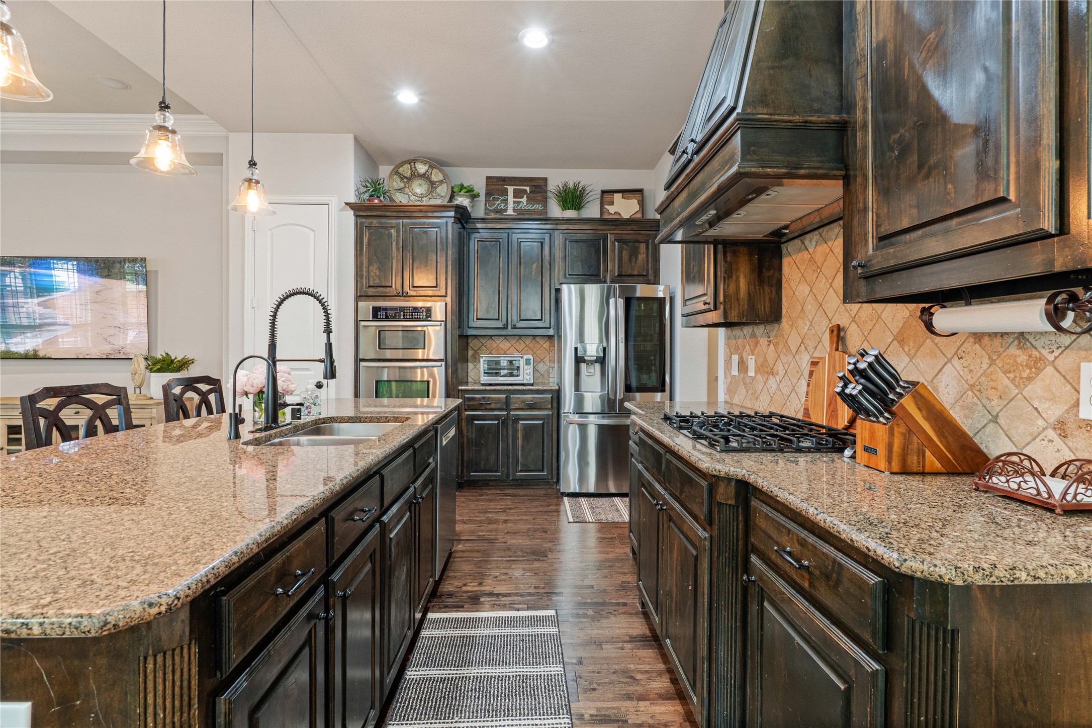 3049 Reynolds Lane