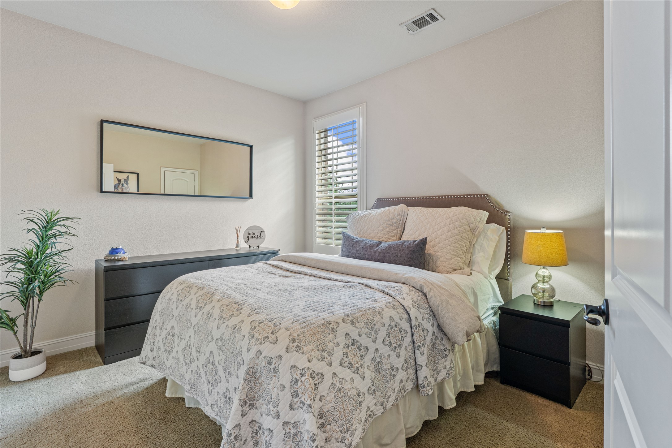 3049 Reynolds Lane
