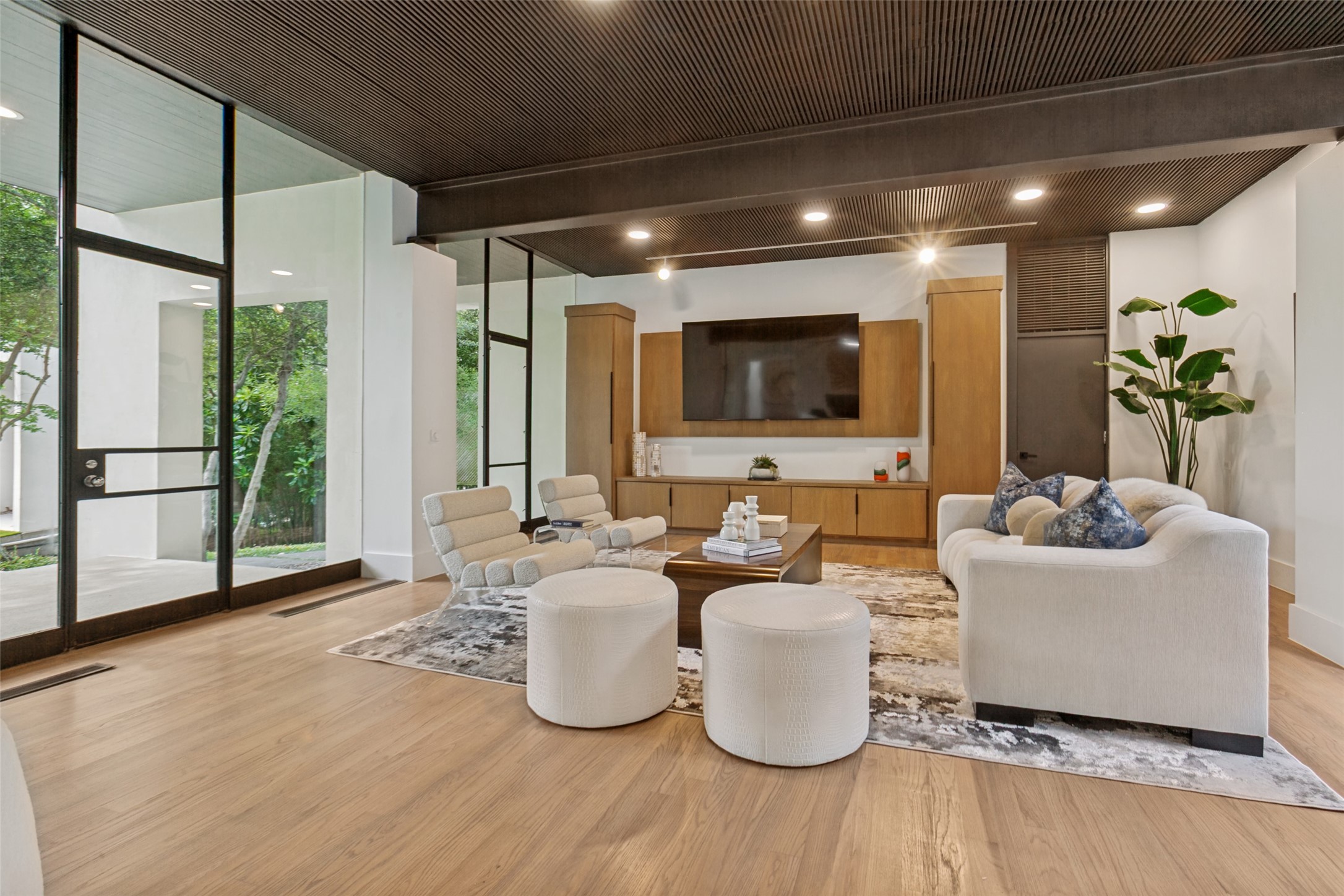 9930 Strait Lane
