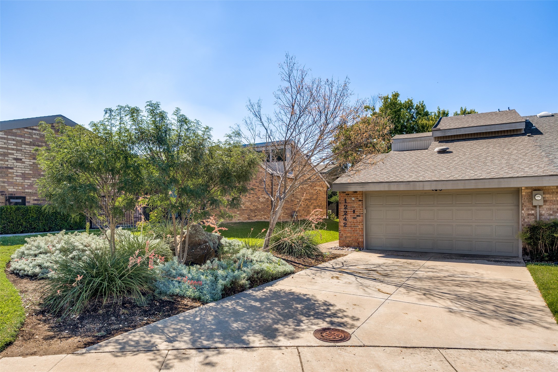 12242 Montego Plaza