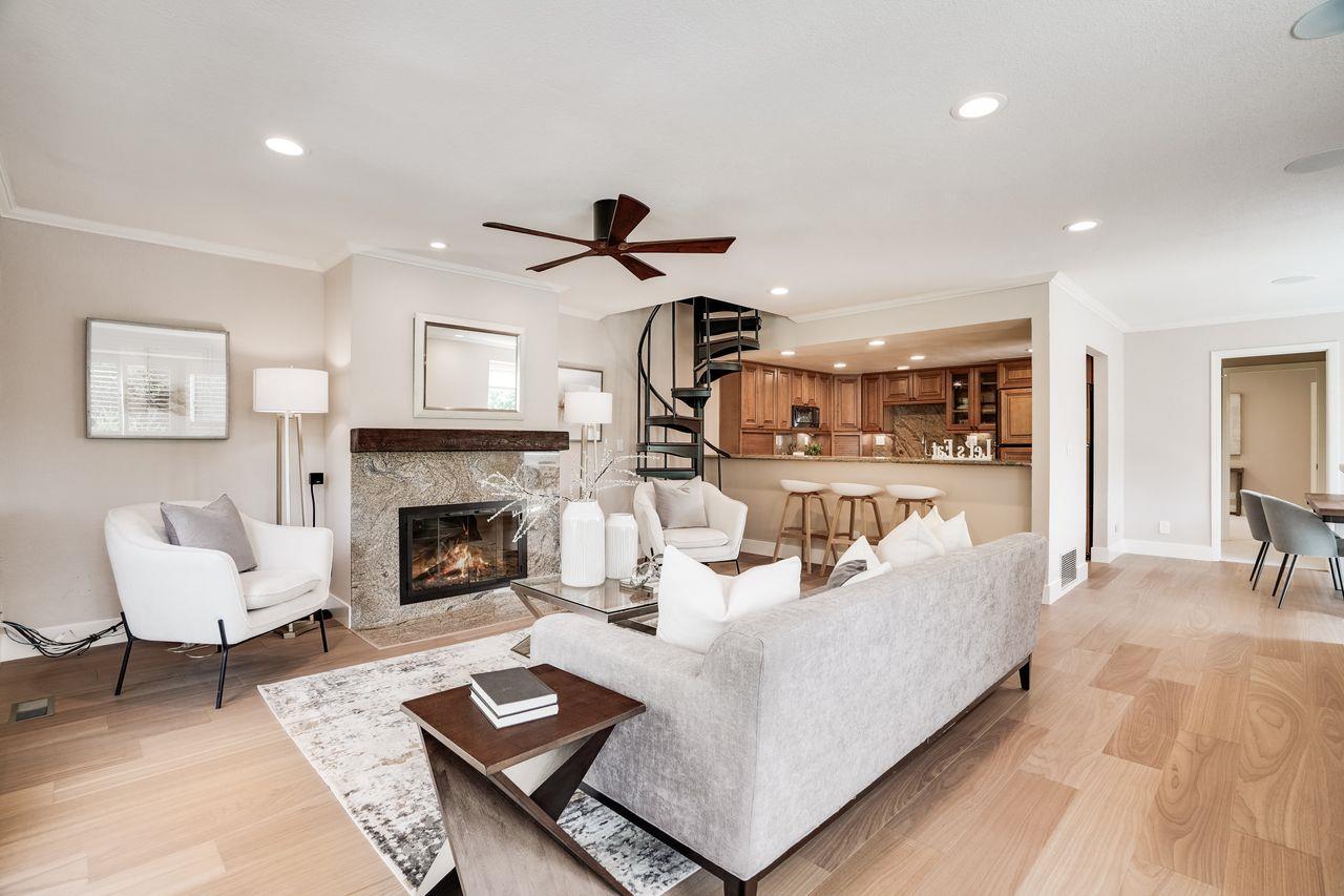 1 Bayview AVE 10