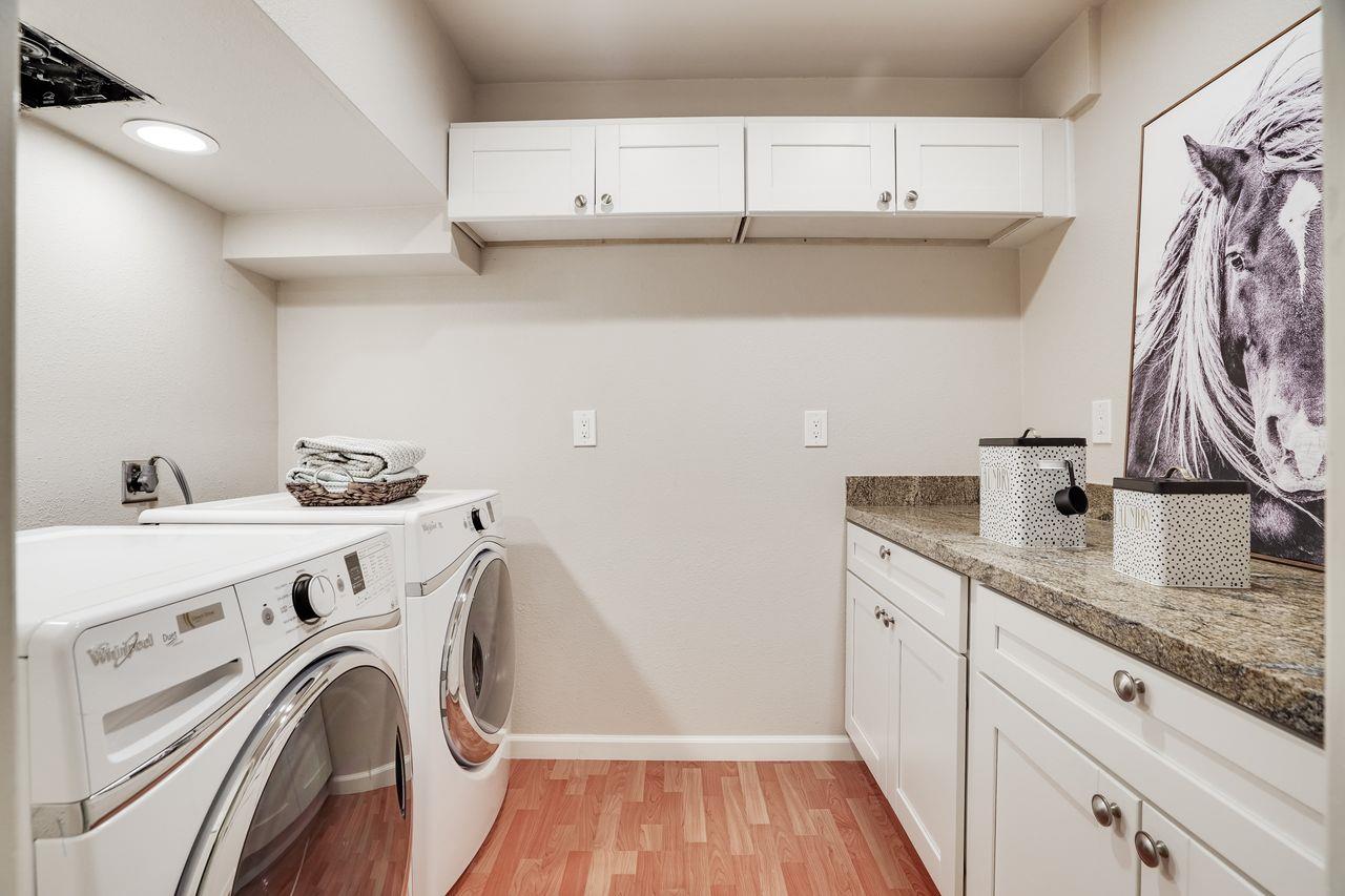 1 Bayview AVE 10