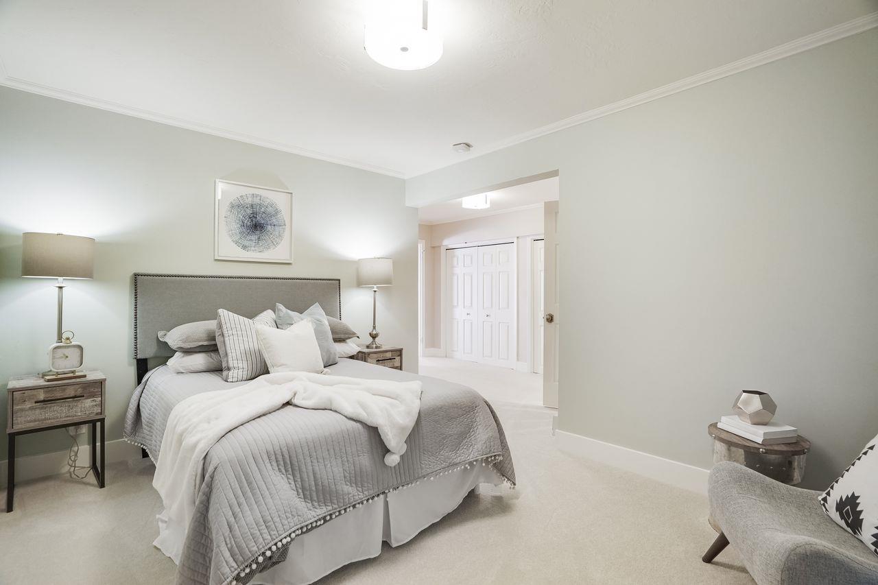 1 Bayview AVE 10
