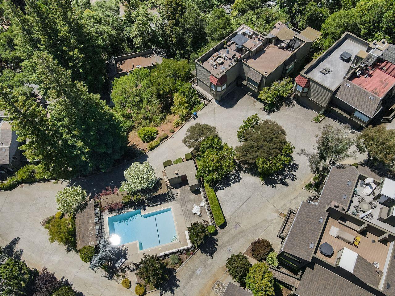 1 Bayview AVE 10