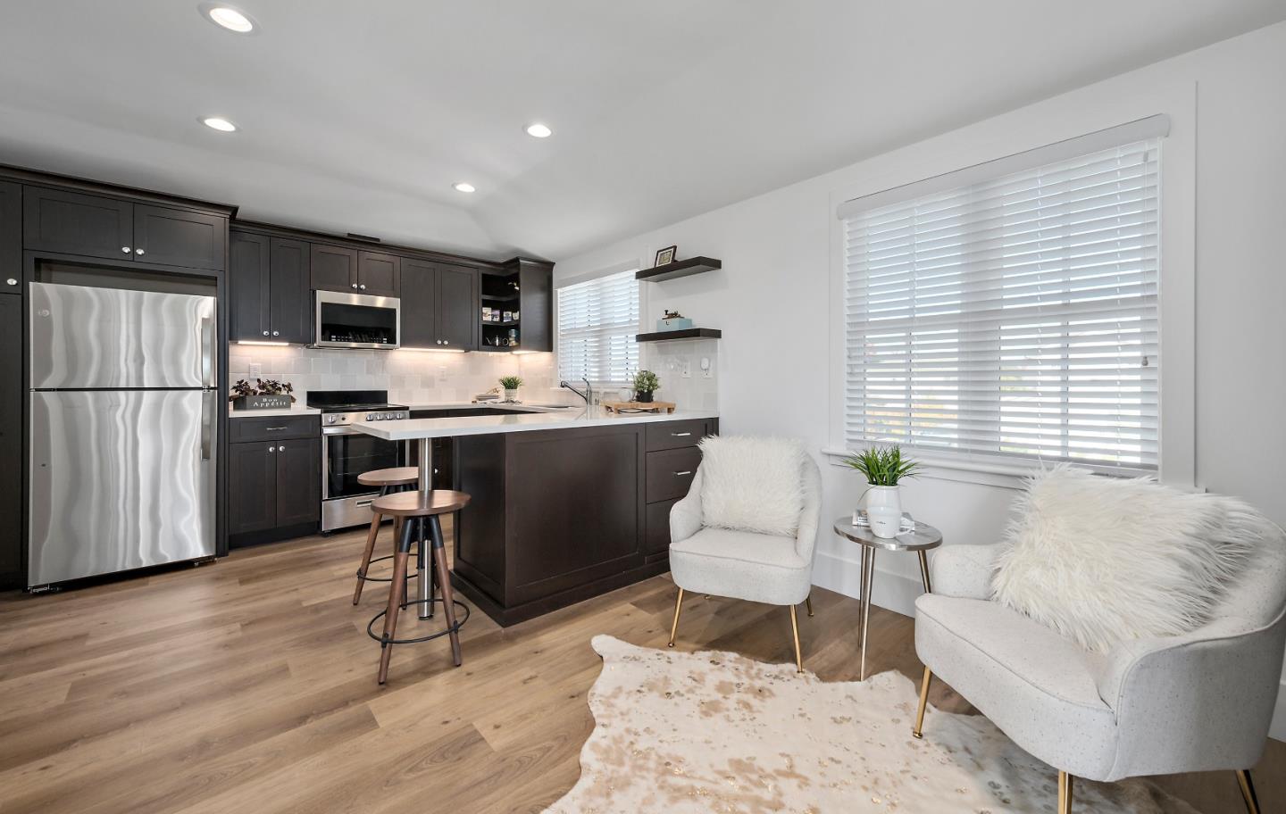300 Haymarket CT