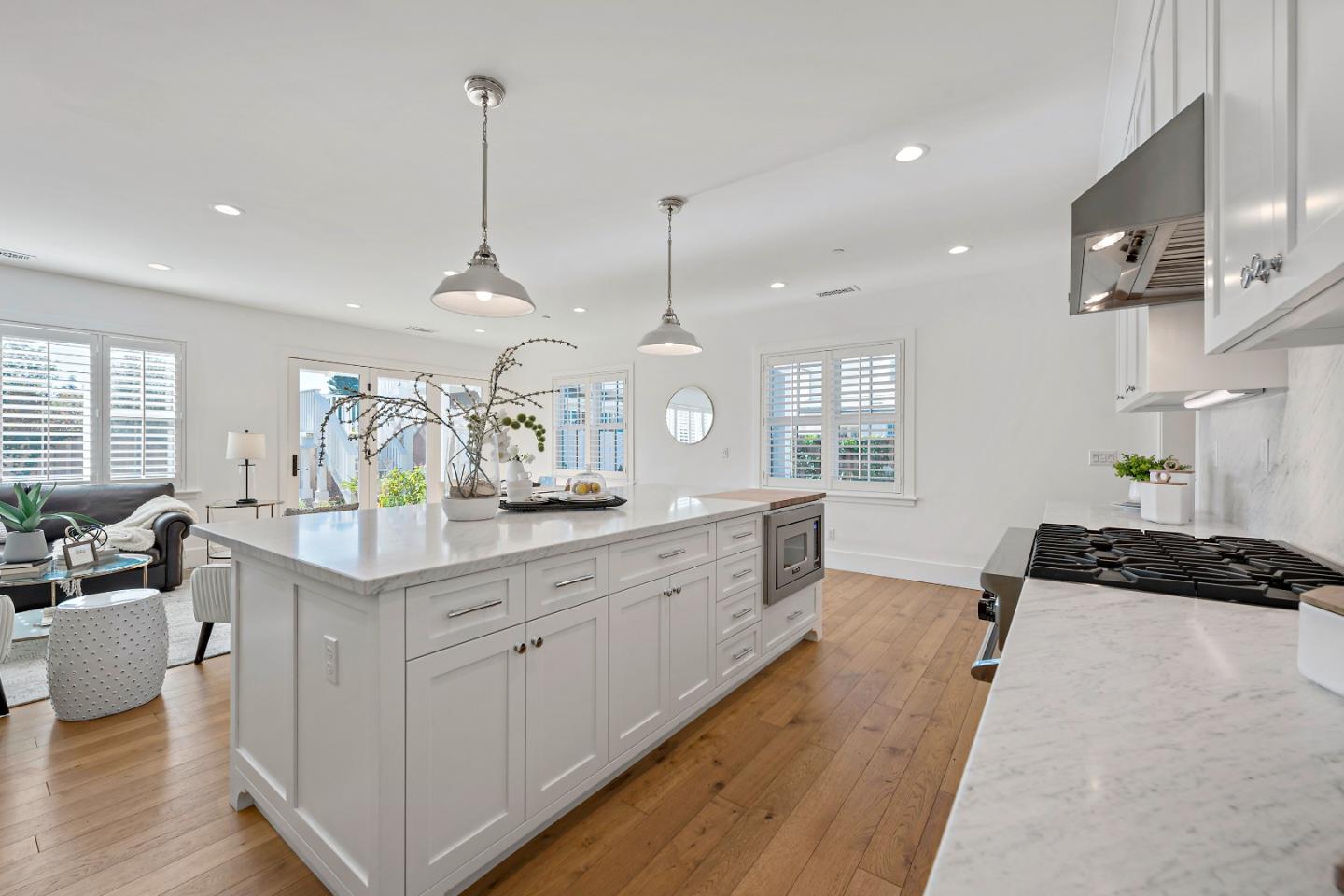 300 Haymarket CT