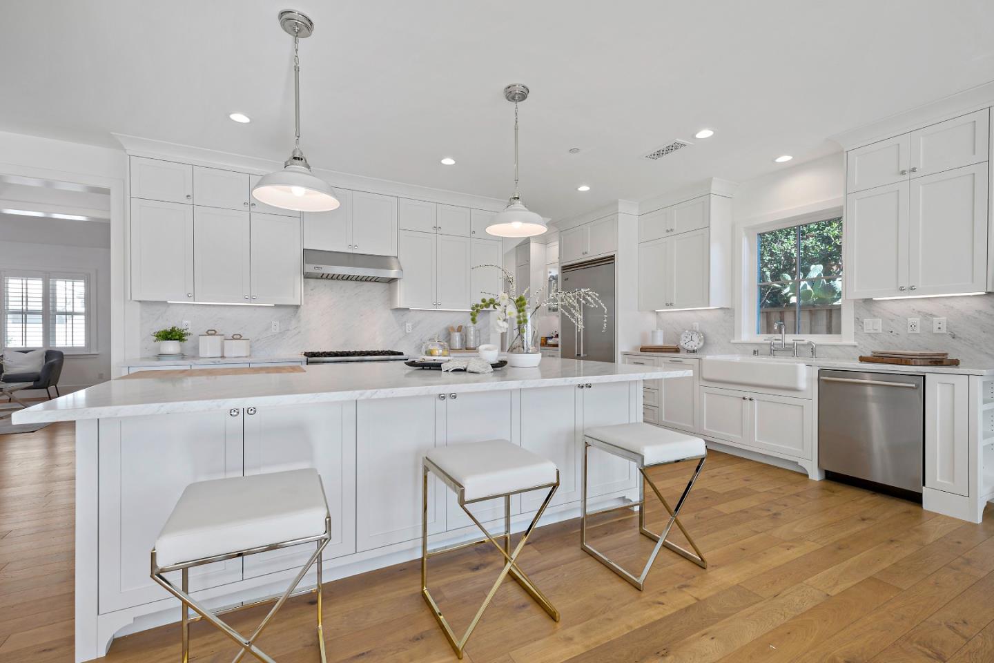 300 Haymarket CT