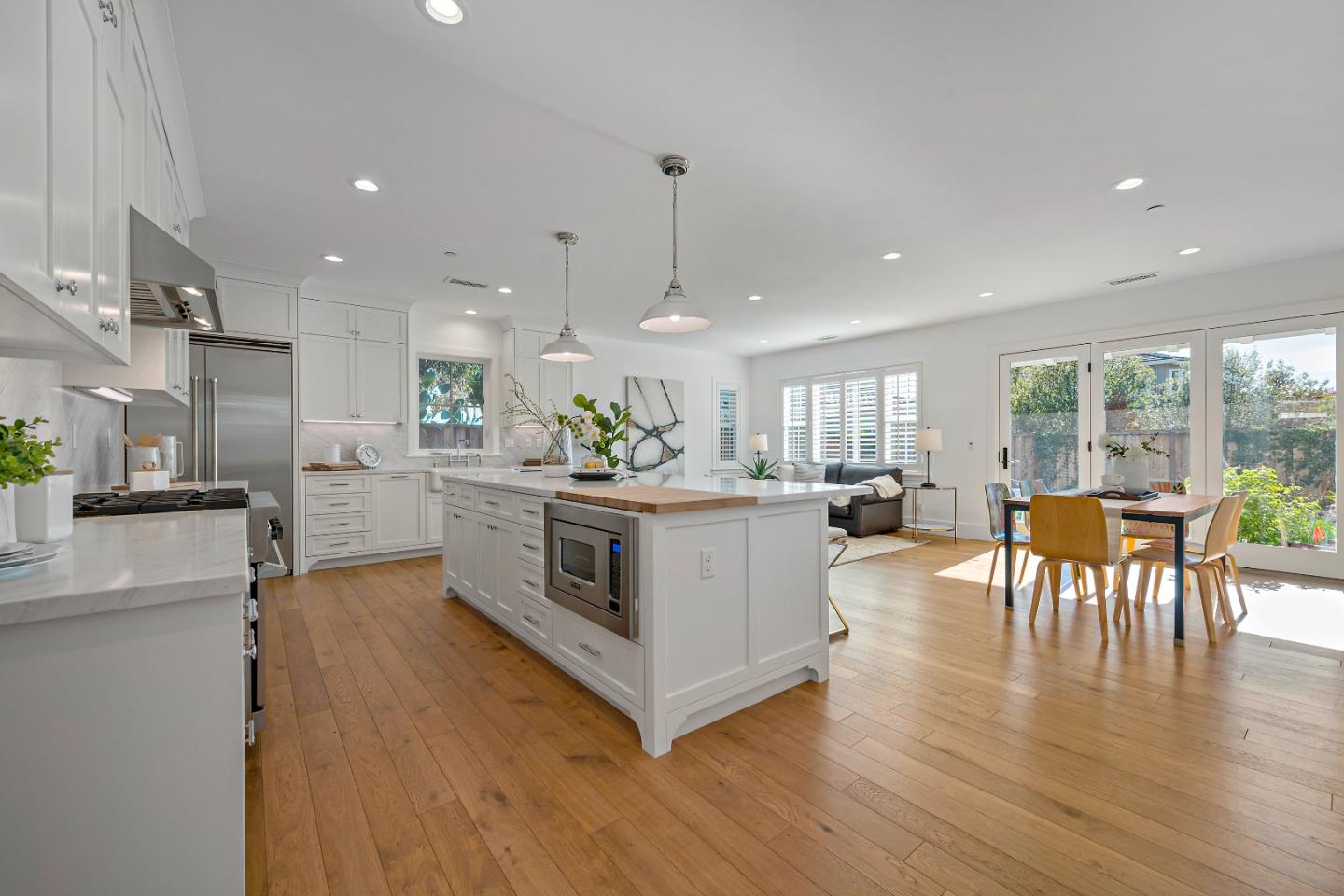 300 Haymarket CT