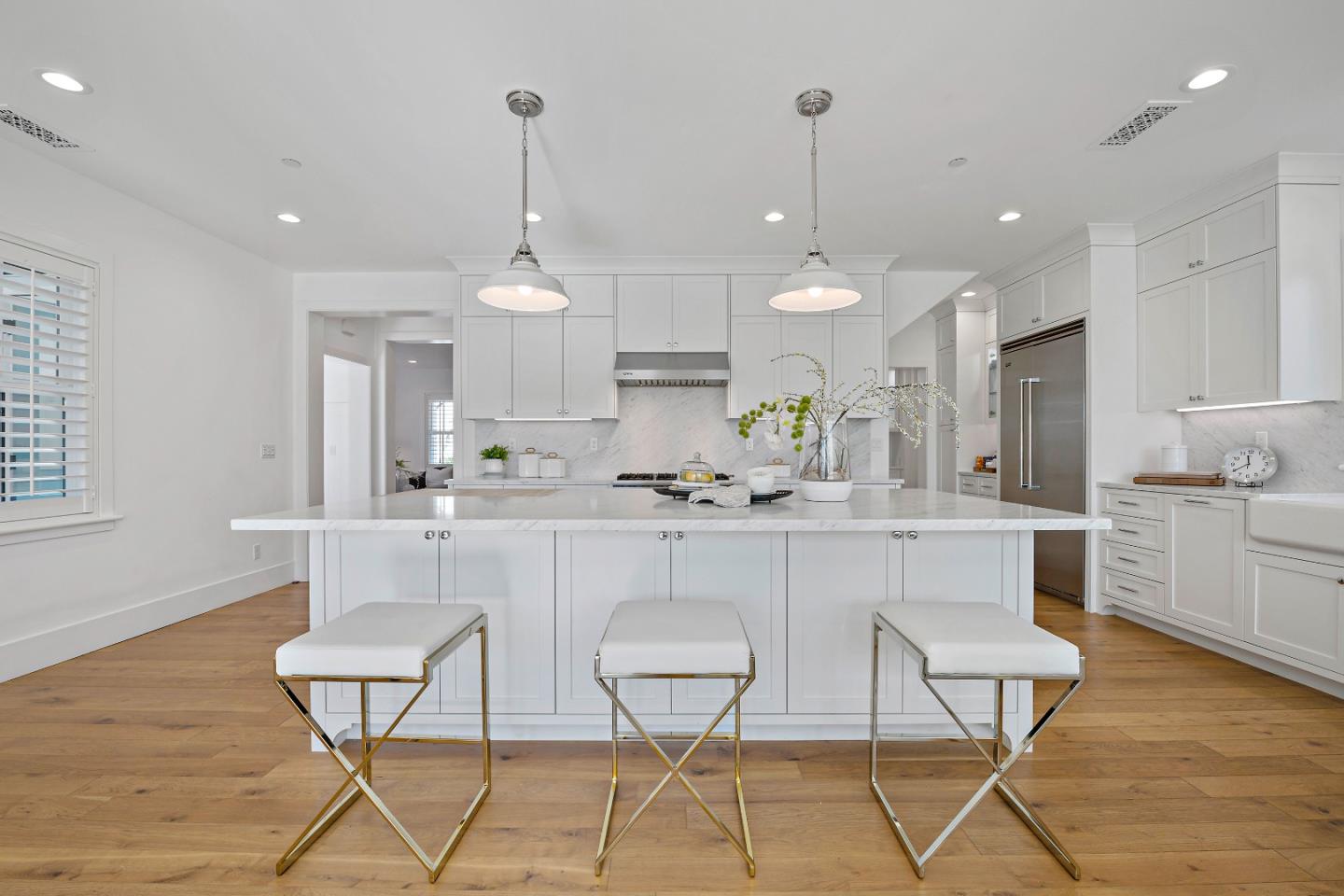 300 Haymarket CT