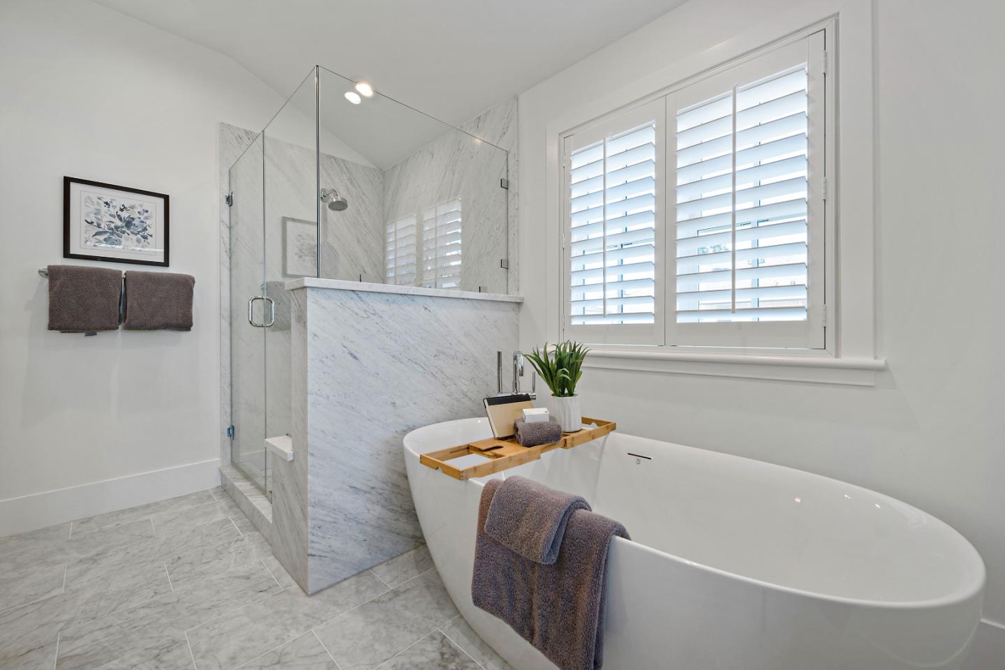 300 Haymarket CT