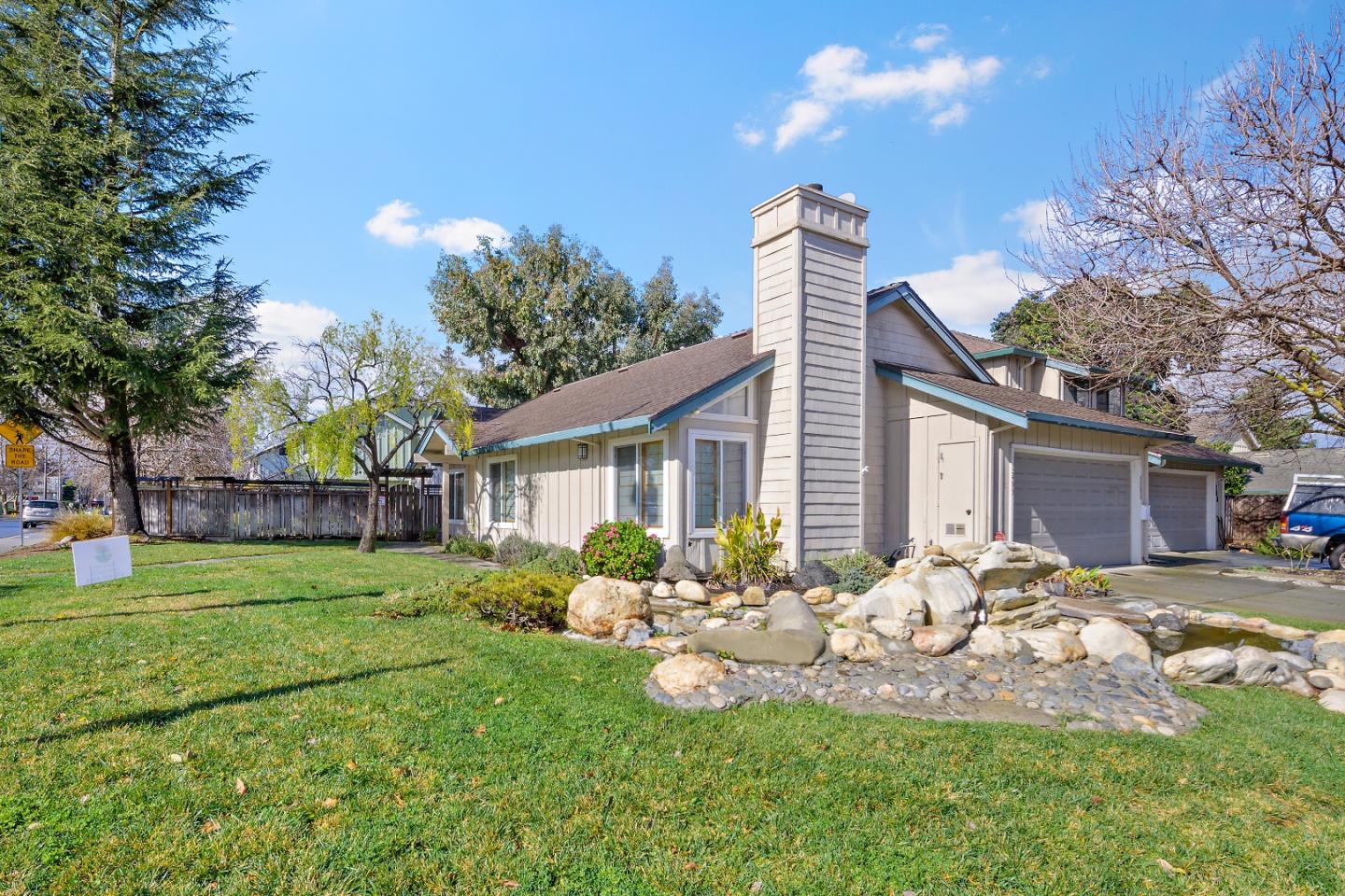 1293 Greenbriar AVE