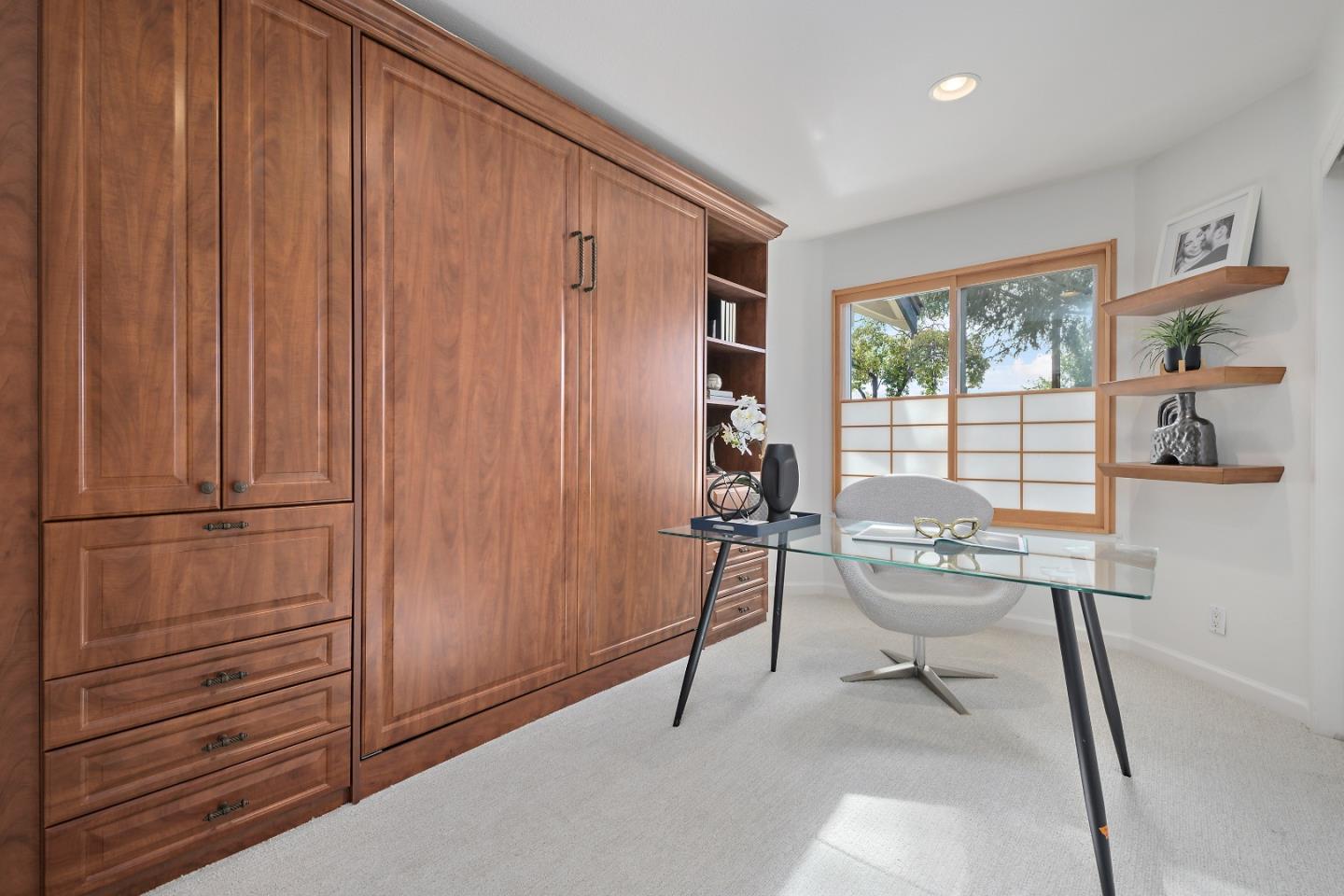 1293 Greenbriar AVE