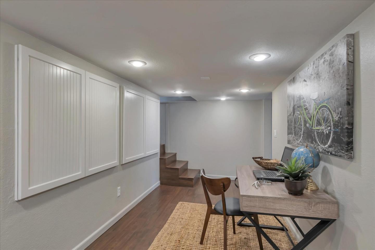 147 Cleland AVE