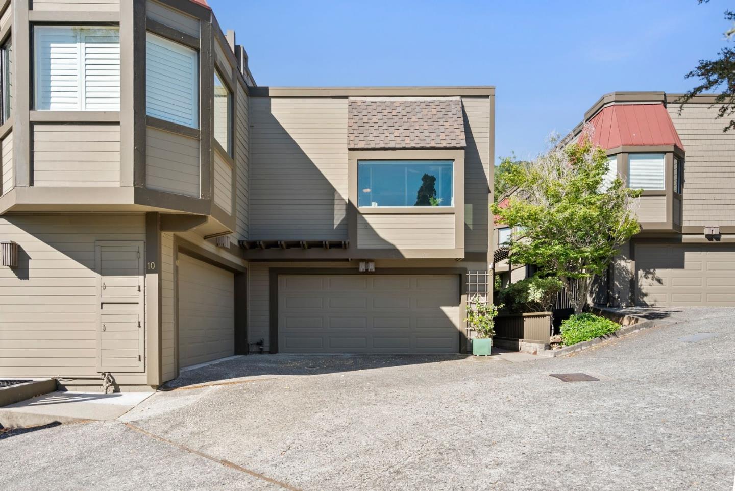 1 Bayview AVE 9