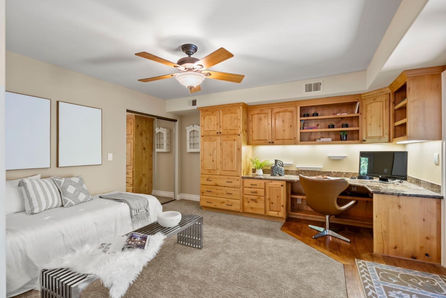 1 Bayview AVE 9