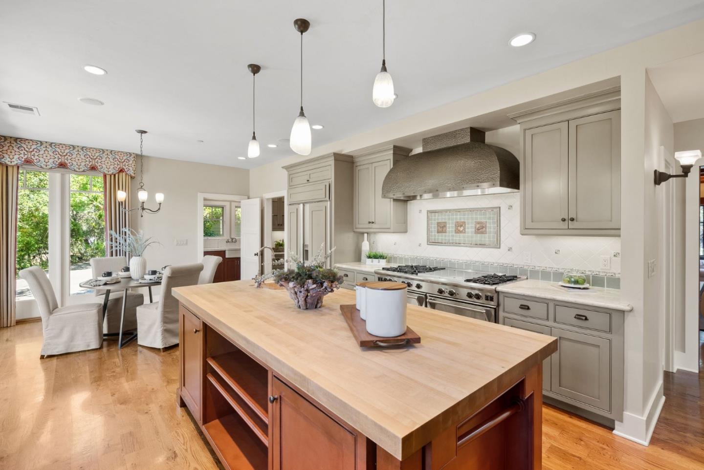 105 Highland AVE