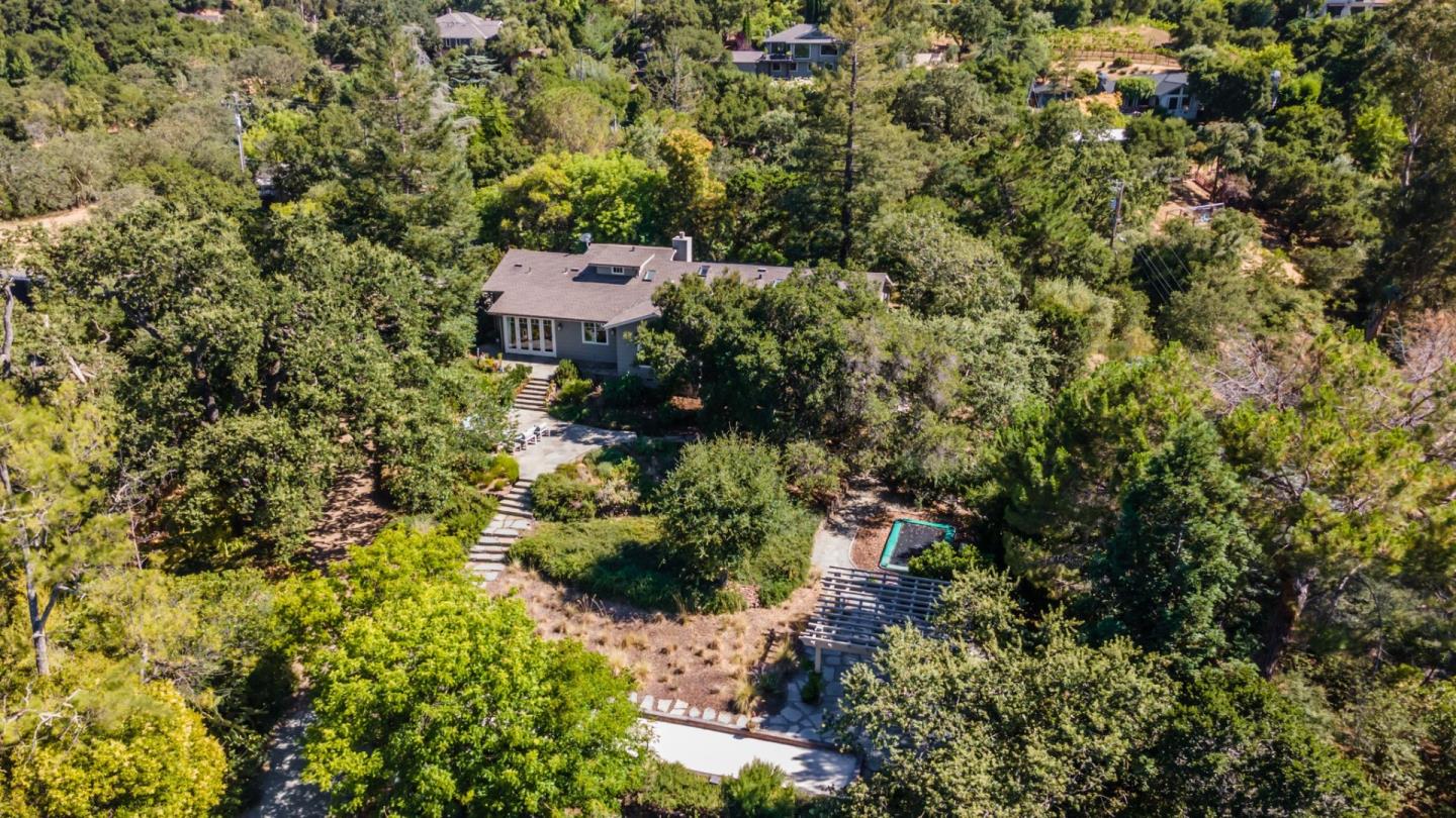 105 Highland AVE