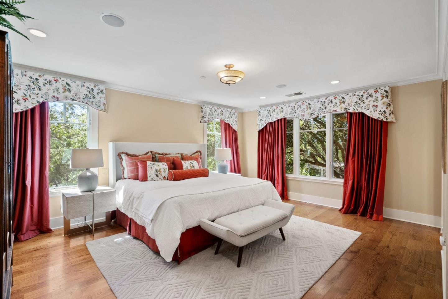 105 Highland AVE
