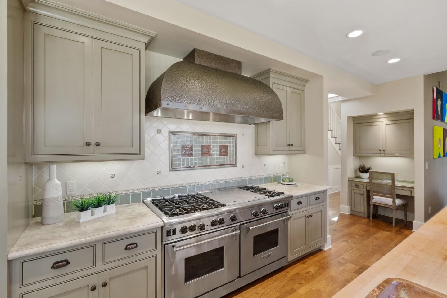 105 Highland AVE