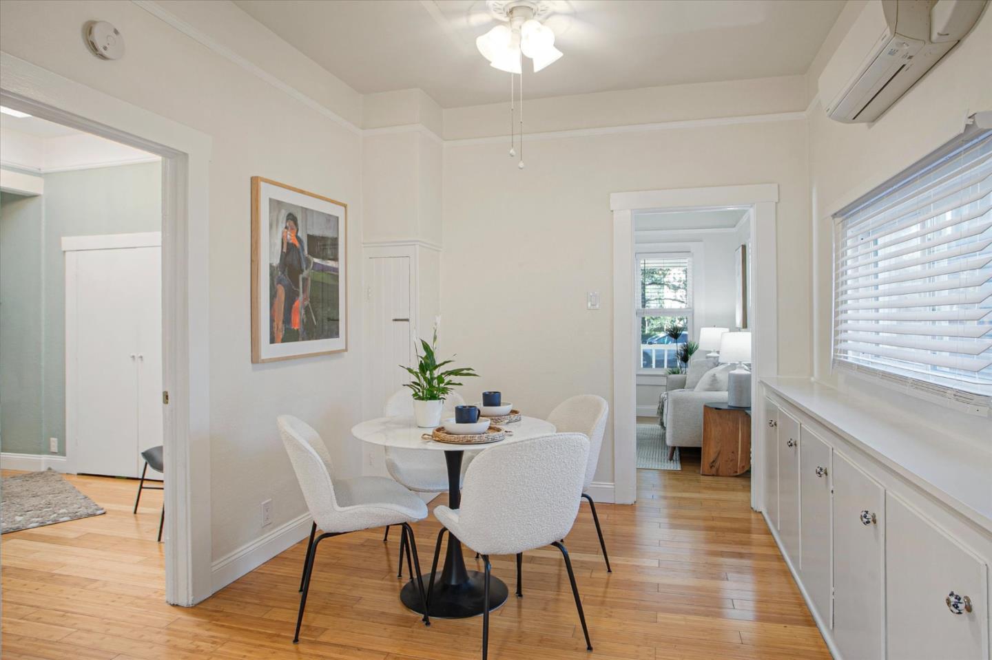 15&15 1/2 Stacia Street 2