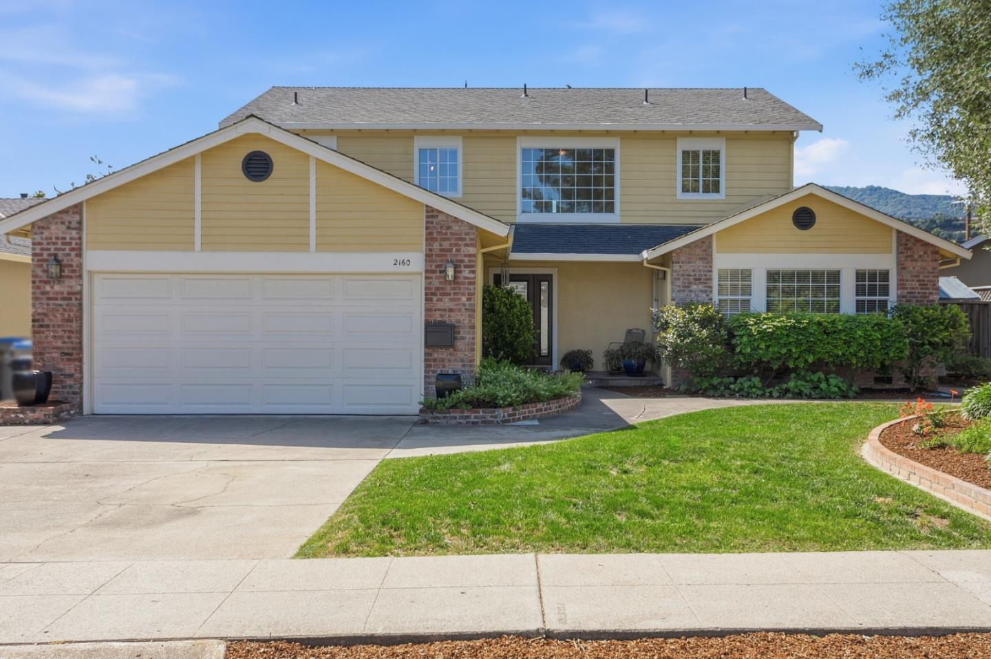 2160 Rosswood Drive