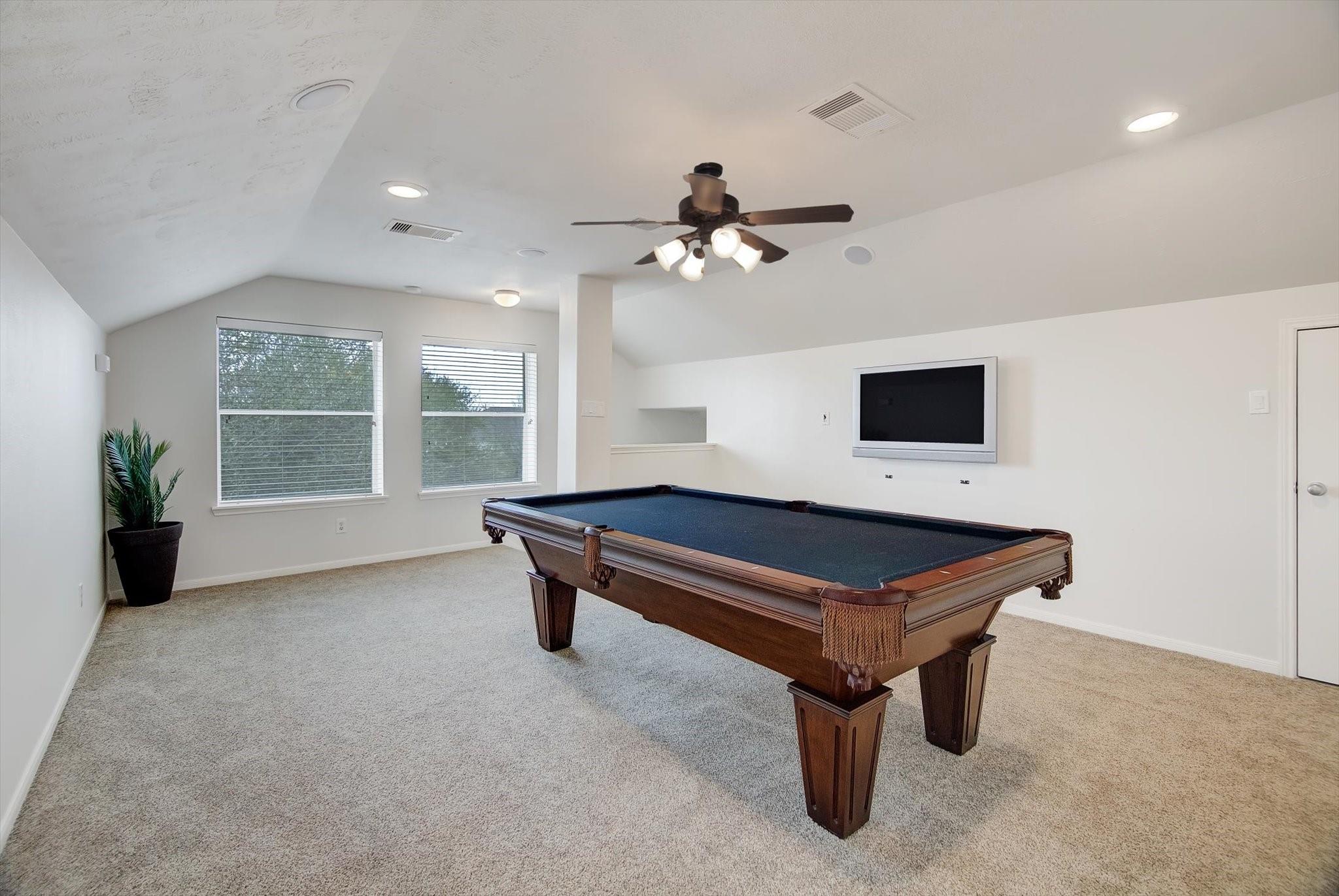 7439 Hollister Spring