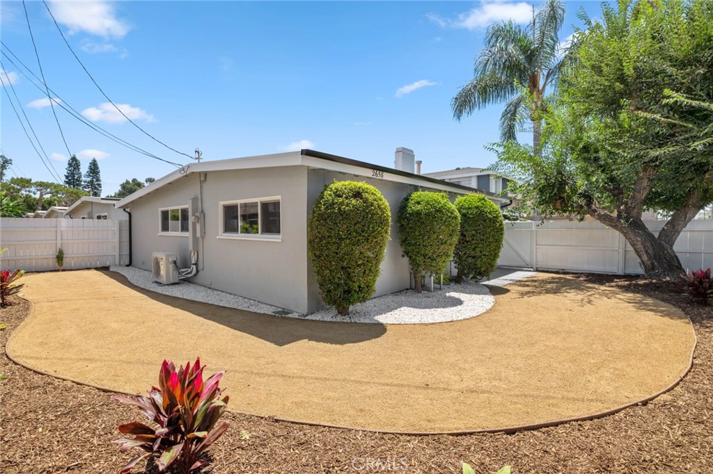 2658 Santa Ana Avenue Unit: A