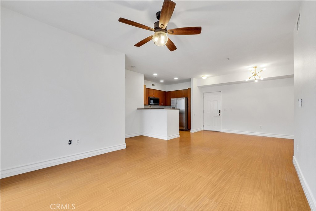 1801 E Katella Avenue Unit: 3043