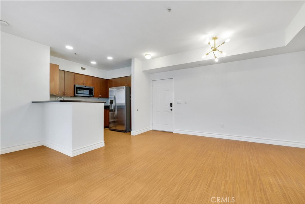 1801 E Katella Avenue Unit: 3043