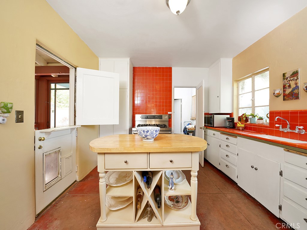 32177 Prairie Crossing Drive