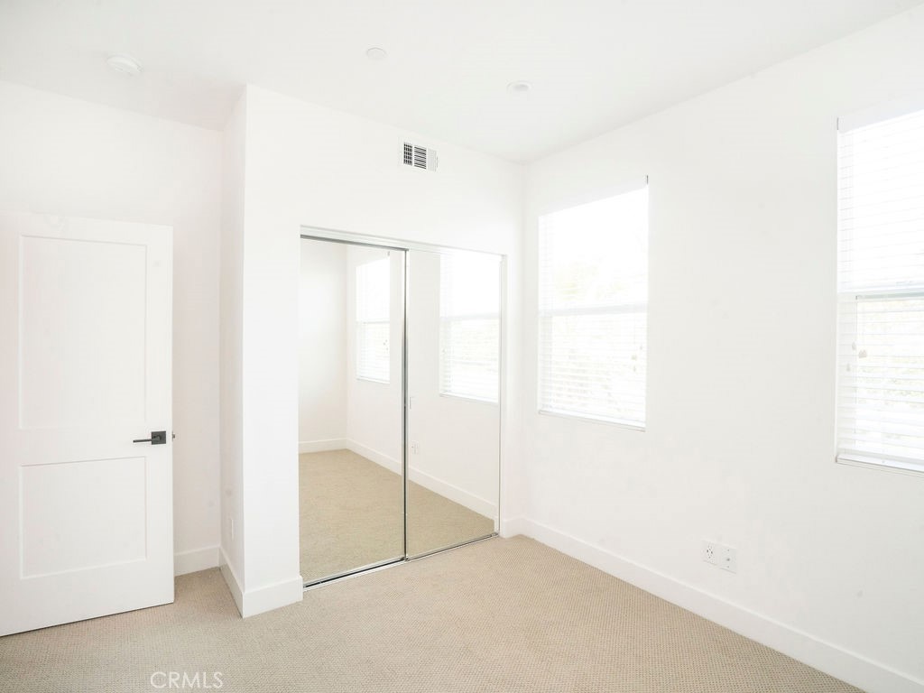 1183 Winslow