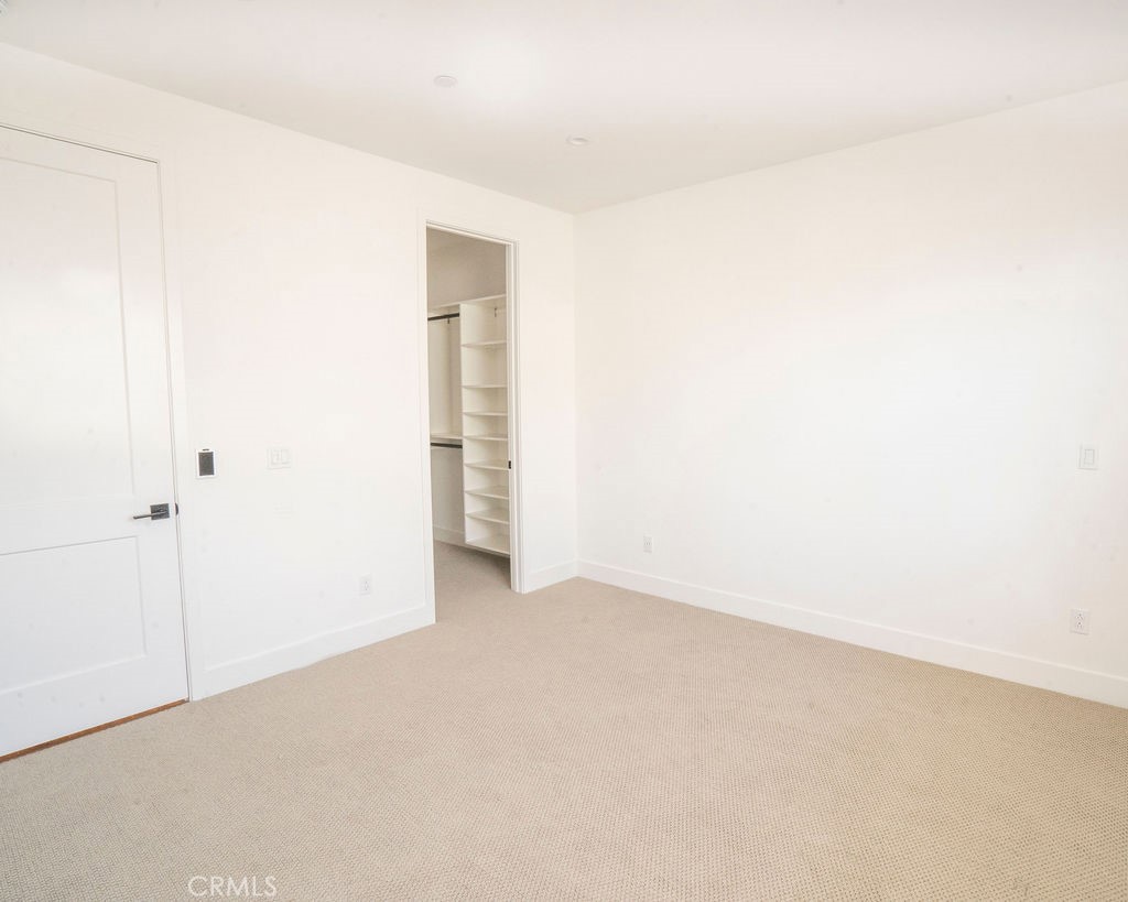 1183 Winslow