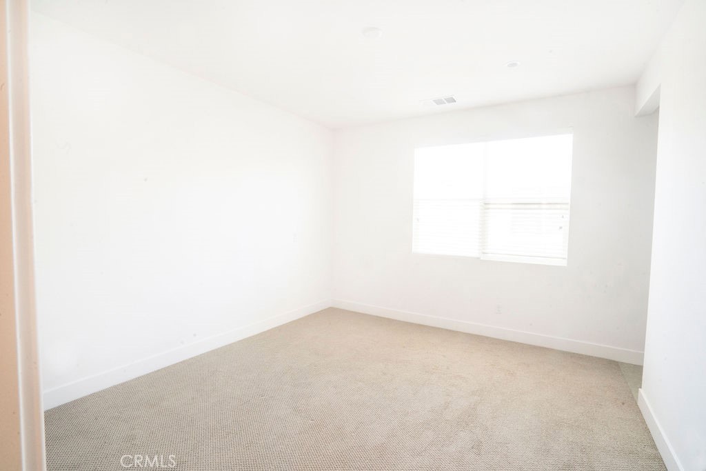 1183 Winslow