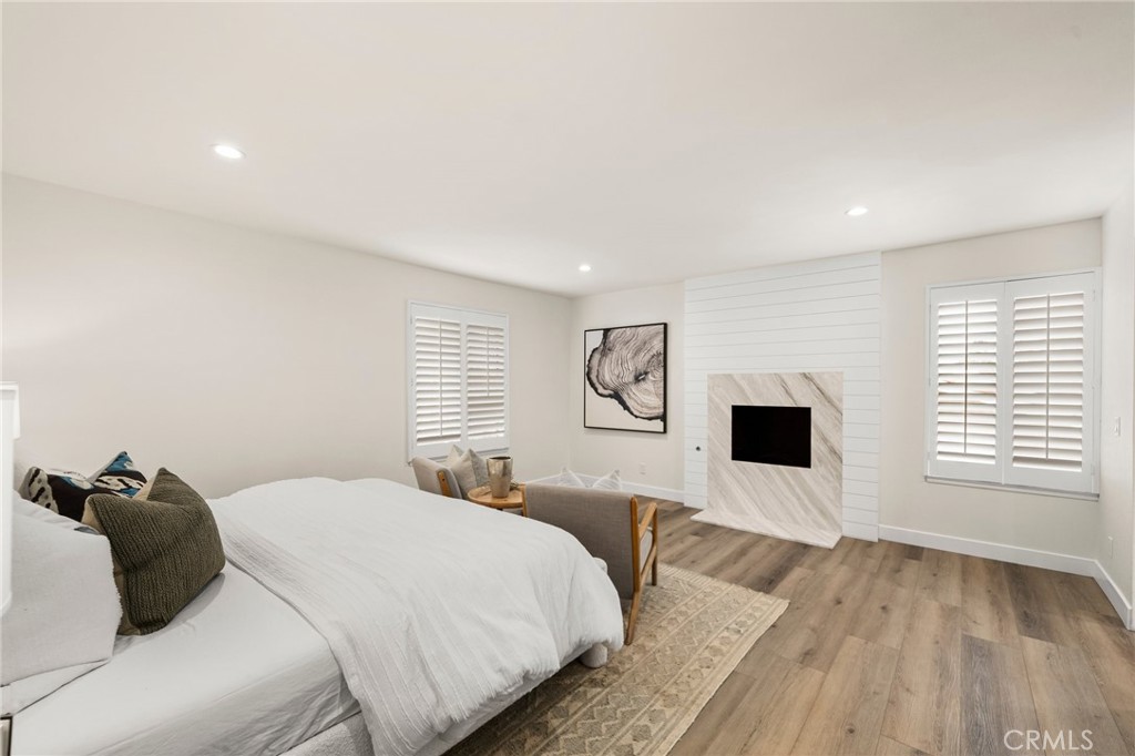 5344 E Willowick Drive