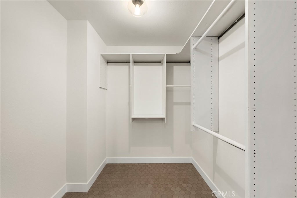 5344 E Willowick Drive