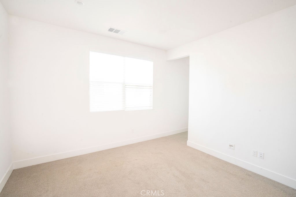 1183 Winslow