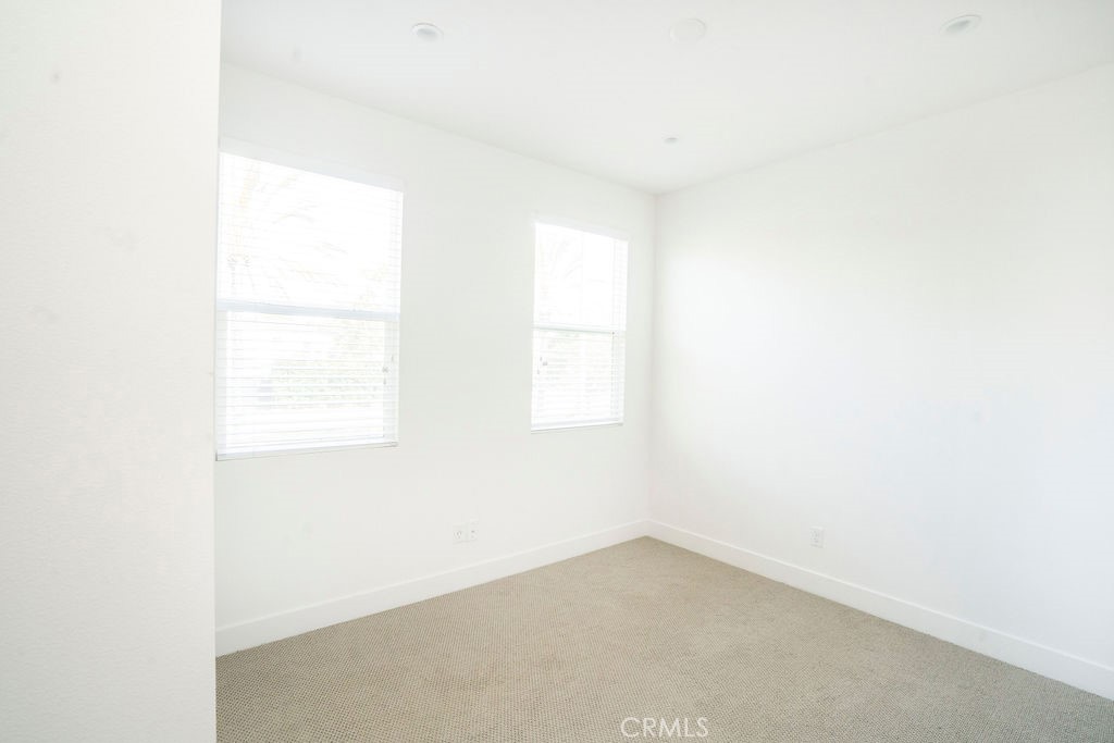 1183 Winslow