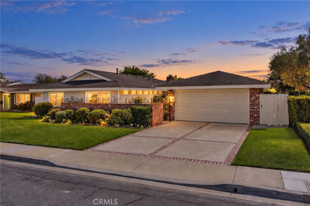 1407 Santanella Newport Beach Ca Us 92625 Np26203175