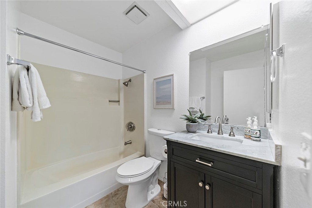 12045 Foster Road 2