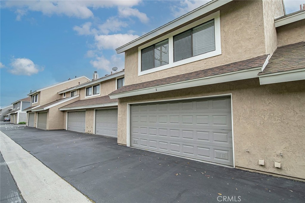 12045 Foster Road 2