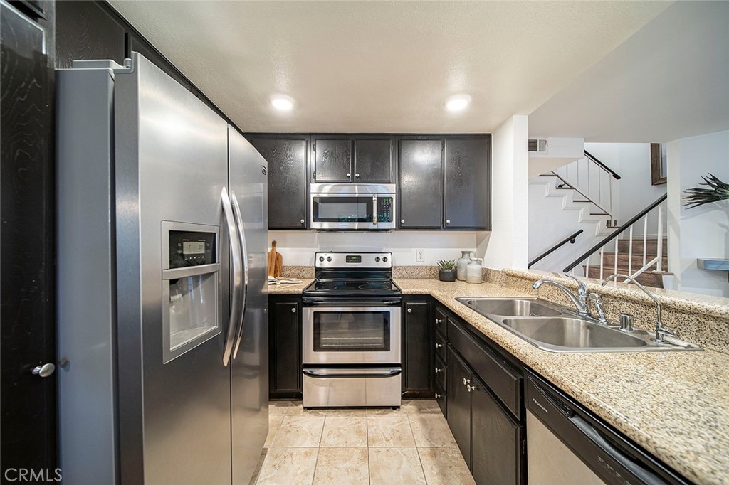 12045 Foster Road 2