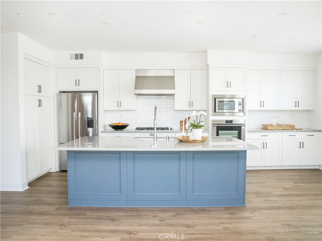 1183 Winslow Lane