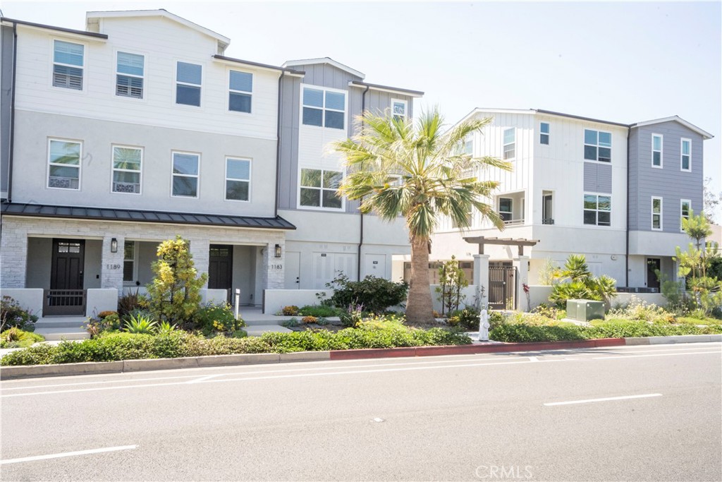 1183 Winslow Lane