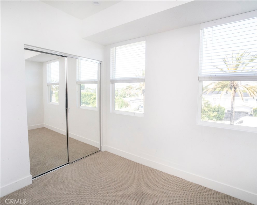 1183 Winslow Lane